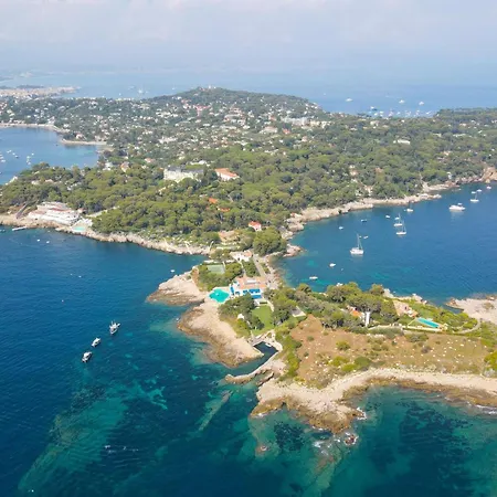 Antibes Loft Retreat - Happy Daire