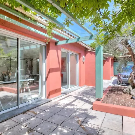 Artful Loft Retreat - Terrace, Parking - Happy 빌라 주앙레핑