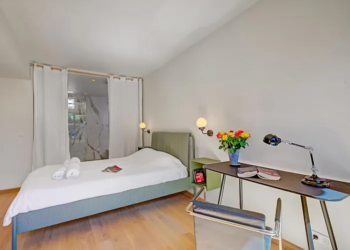 Antibes Loft Retreat - Happy Апартаменты *