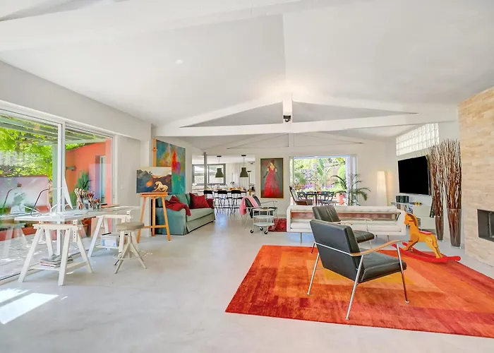 Antibes Loft Retreat - Happy