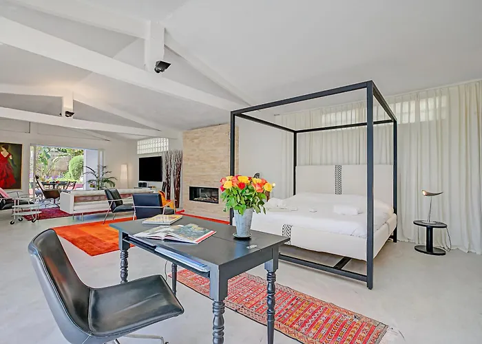 Antibes Loft Retreat - Happy Апартаменты